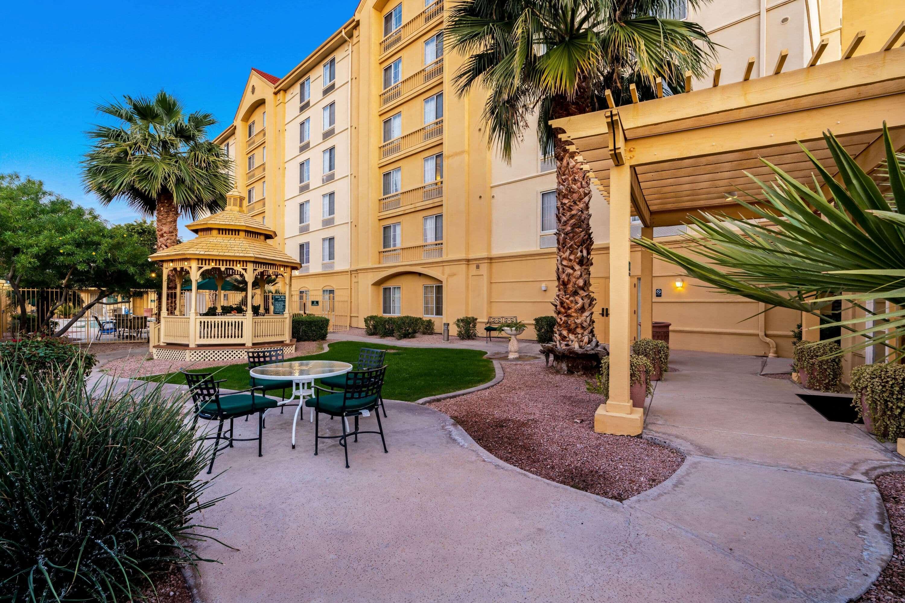 La Quinta By Wyndham Mesa Superstition Springs Hotel Exterior photo